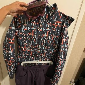 Oakley snowboarding jacket, pants, and goggles